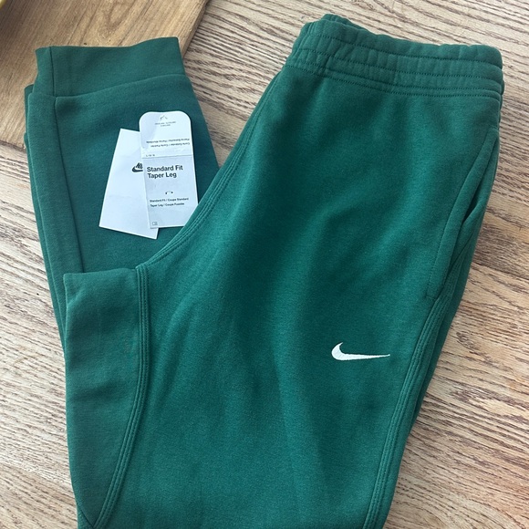Nike Forest Green Sweatpants - Picture 1 of 4